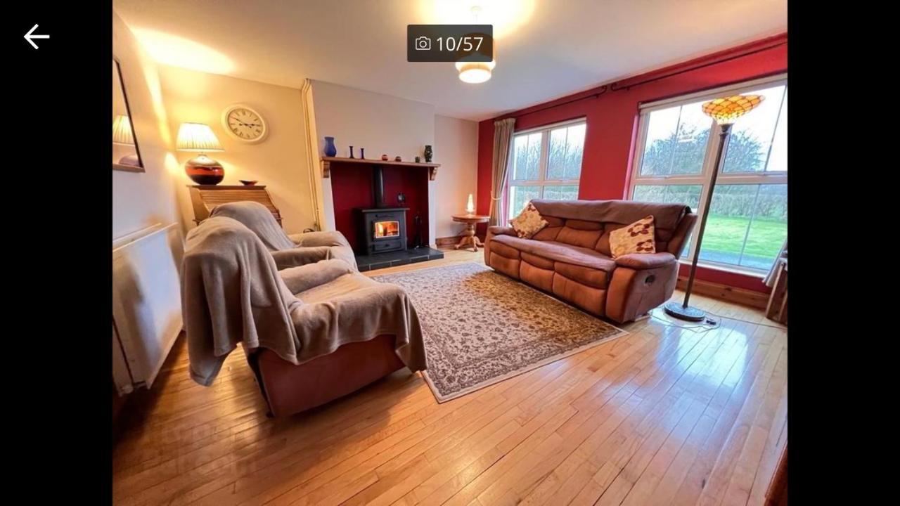 Asdee House Bed & Breakfast Бушмилс Екстериор снимка